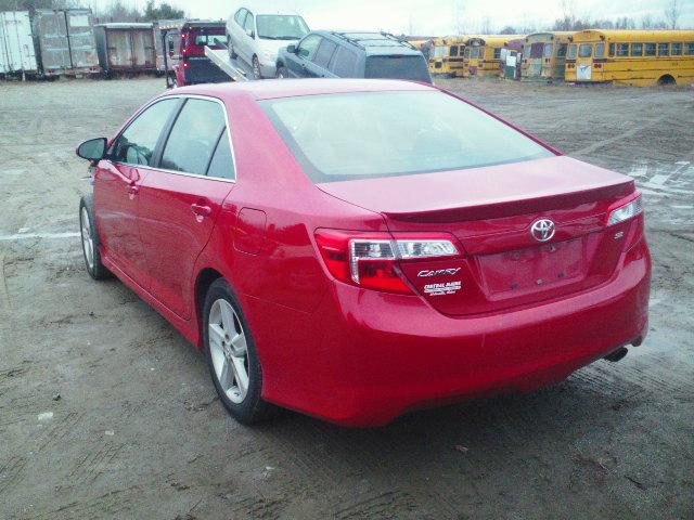 4T1BF1FK5DU637806 - 2013 TOYOTA CAMRY L RED photo 3