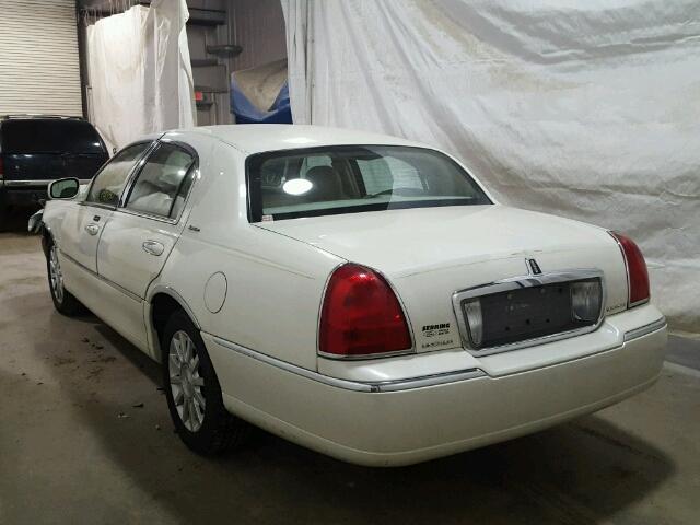 1LNHM81W26Y601263 - 2006 LINCOLN TOWN CAR S WHITE photo 3