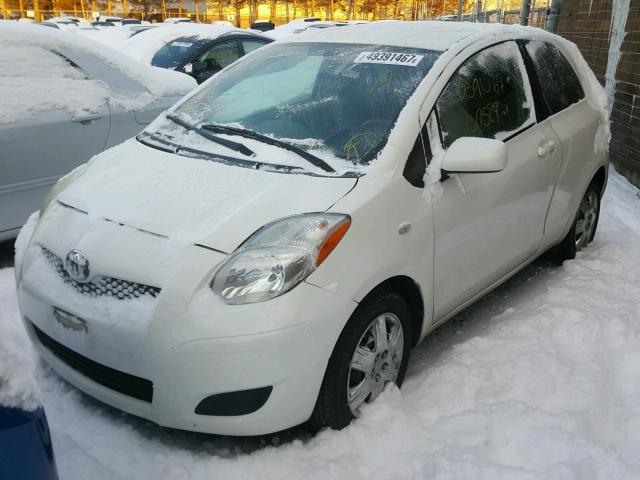 JTDJT903795250698 - 2009 TOYOTA YARIS WHITE photo 2