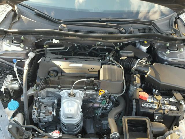 1HGCR2F32GA072937 - 2016 HONDA ACCORD LX SILVER photo 7