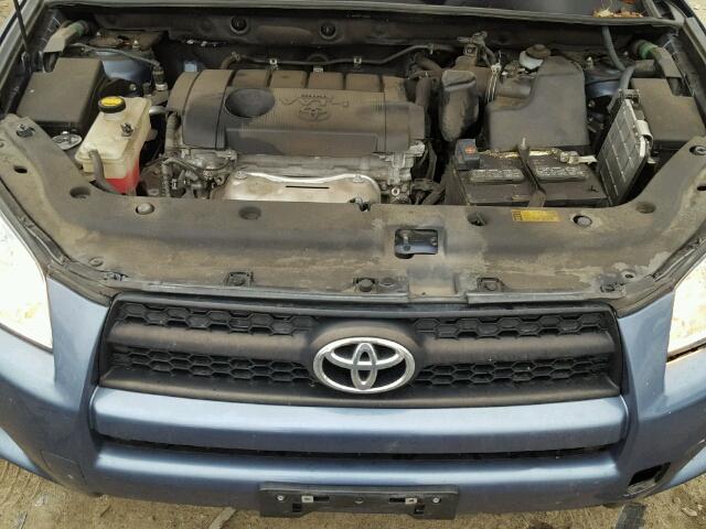 2T3BF4DV8CW197911 - 2012 TOYOTA RAV4 BLUE photo 7