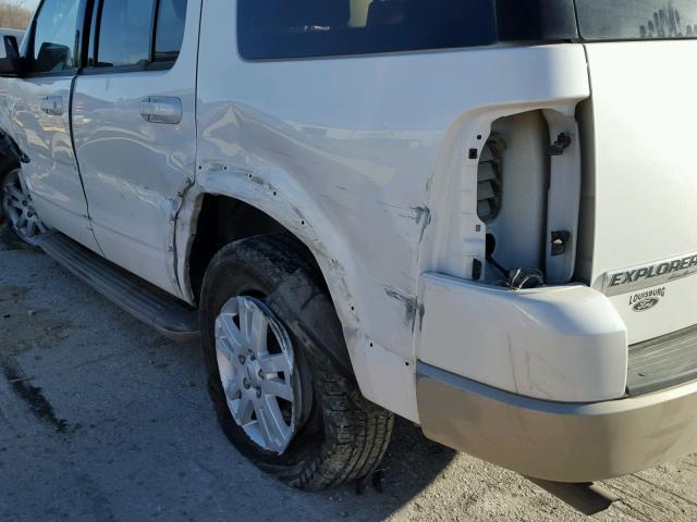 1FMEU7E84AUA81009 - 2010 FORD EXPLORER E WHITE photo 9