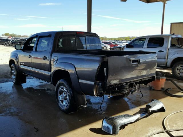 5TFJU4GN1DX032583 - 2013 TOYOTA TACOMA DOU GRAY photo 3