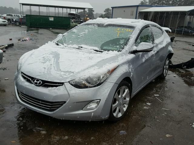 5NPDH4AE0CH111585 - 2012 HYUNDAI ELANTRA GL SILVER photo 2