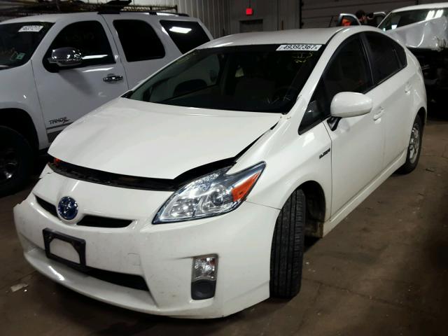 JTDKN3DU7A0016867 - 2010 TOYOTA PRIUS WHITE photo 2