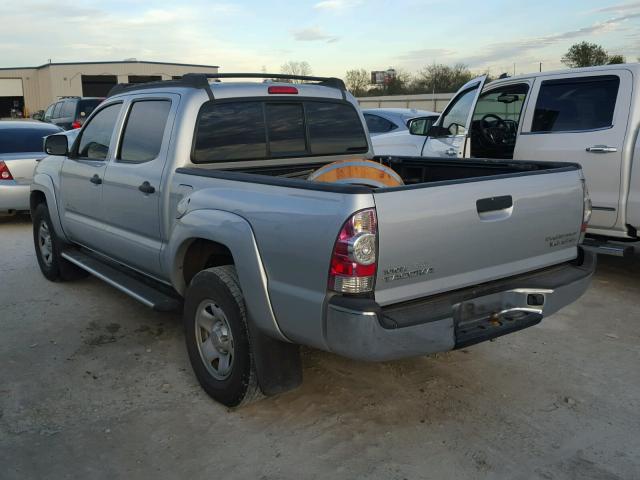 3TMJU62NX9M091373 - 2009 TOYOTA TACOMA DOU SILVER photo 3