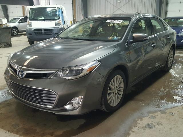 4T1BD1EB8DU006801 - 2013 TOYOTA AVALON HYB GREEN photo 2