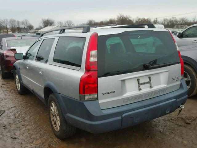 YV1SZ59H041139625 - 2004 VOLVO XC70 SILVER photo 3