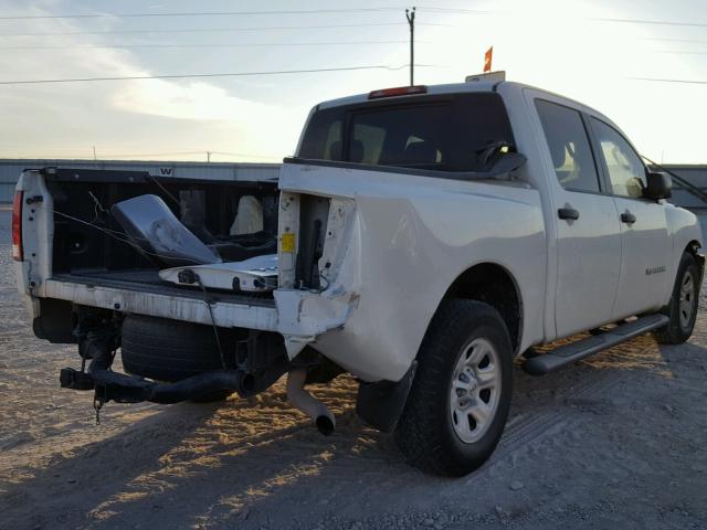 1N6BA07A16N571977 - 2006 NISSAN TITAN XE WHITE photo 4