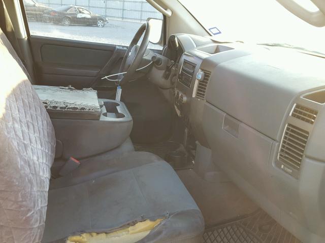 1N6BA07A16N571977 - 2006 NISSAN TITAN XE WHITE photo 5