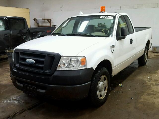 1FTRF12W67KD54097 - 2007 FORD F150 WHITE photo 2