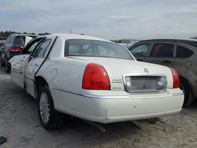 1LNHM81W23Y655349 - 2003 LINCOLN TOWN CAR E WHITE photo 3