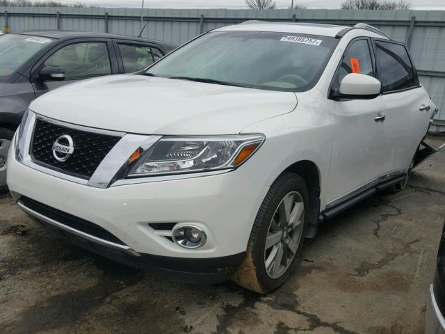 5N1AR2MM1EC654901 - 2014 NISSAN PATHFINDER WHITE photo 2