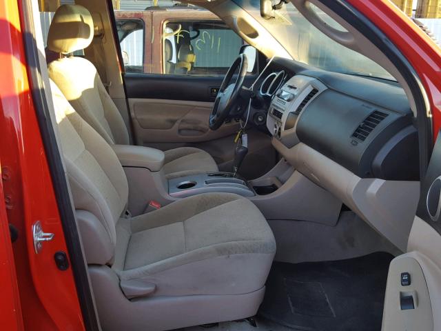 3TMJU62N28M070581 - 2008 TOYOTA TACOMA DOU RED photo 5