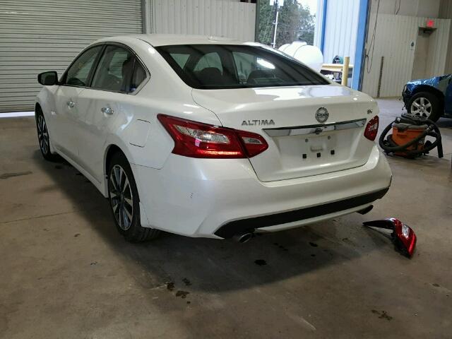 1N4AL3AP3HC113286 - 2017 NISSAN ALTIMA 2.5 WHITE photo 3