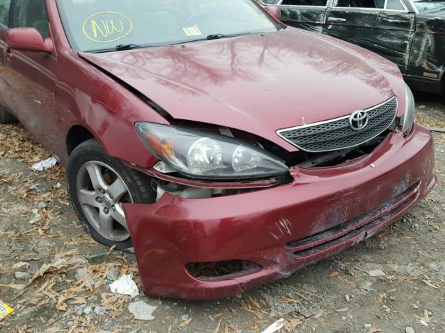 4T1BE32K34U274183 - 2004 TOYOTA CAMRY LE RED photo 9