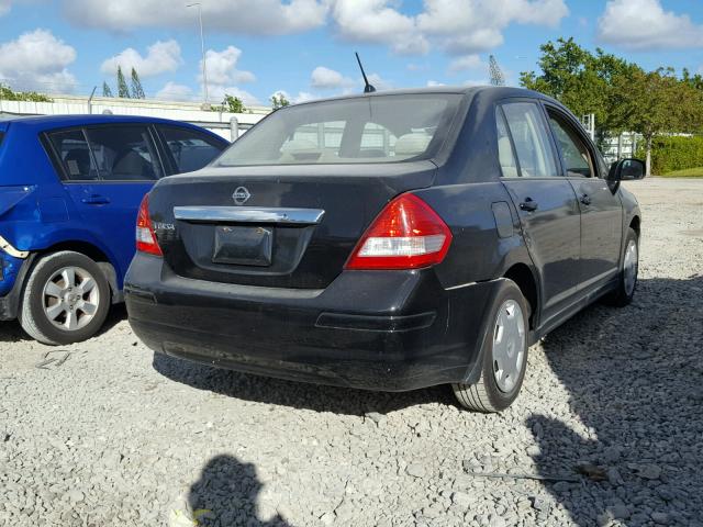 3N1BC11E99L441788 - 2009 NISSAN VERSA S BLACK photo 4