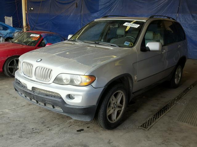 5UXFB53554LV06385 - 2004 BMW X5 4.4I SILVER photo 2