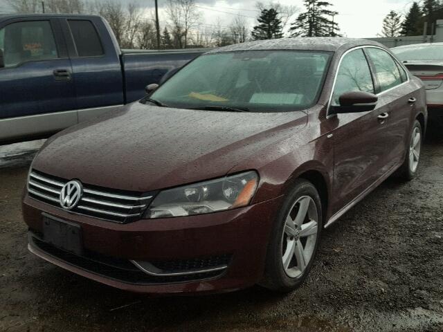 1VWAT7A37EC058655 - 2014 VOLKSWAGEN PASSAT S BURGUNDY photo 2