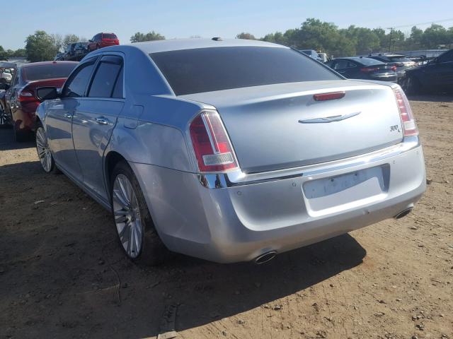 2C3CCAEG6DH589786 - 2013 CHRYSLER 300C SILVER photo 3