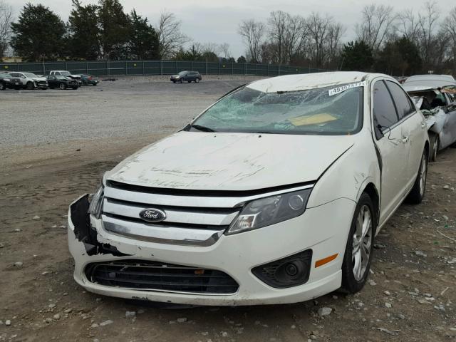 3FAHP0HA9CR345307 - 2012 FORD FUSION SE WHITE photo 2