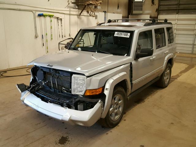 1J8HG58N76C246152 - 2006 JEEP COMMANDER SILVER photo 2