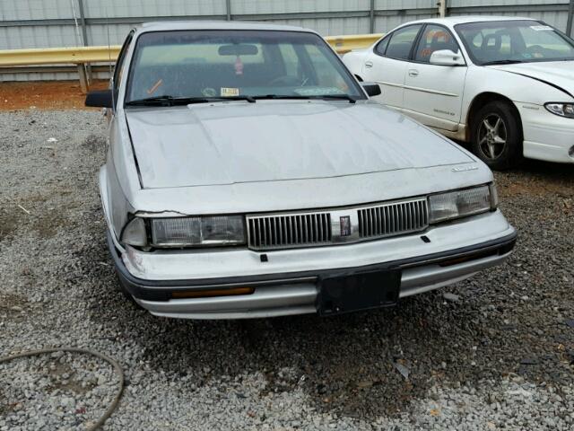 1G3AM54N6N6380574 - 1992 OLDSMOBILE CUTLASS CI SILVER photo 9