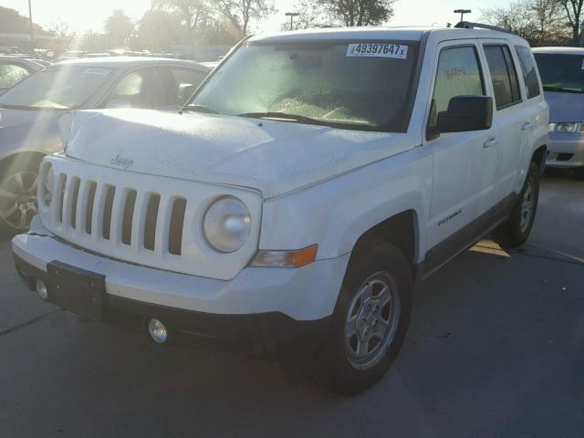 1J4NT1GB6BD266879 - 2011 JEEP PATRIOT SP WHITE photo 2