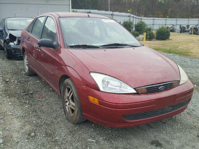 1FAFP34P5YW279717 - 2000 FORD FOCUS SE RED photo 1