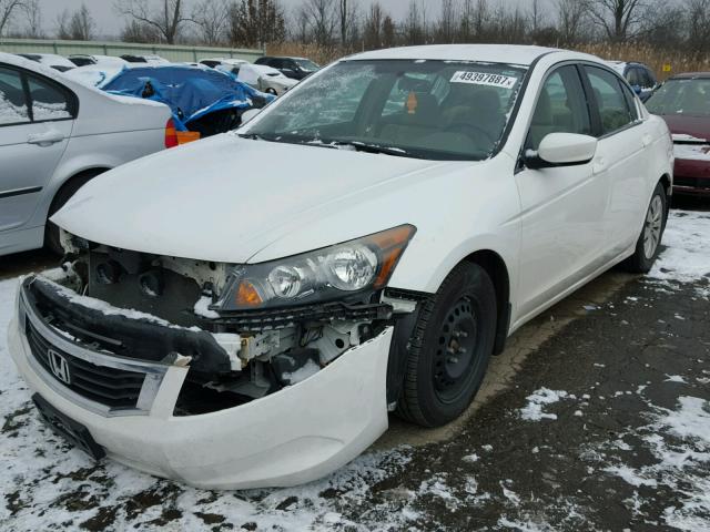 1HGCP26389A096135 - 2009 HONDA ACCORD LX WHITE photo 2