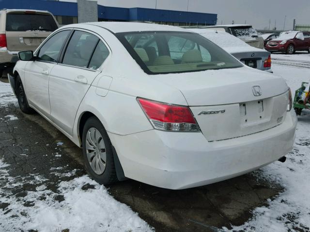 1HGCP26389A096135 - 2009 HONDA ACCORD LX WHITE photo 3