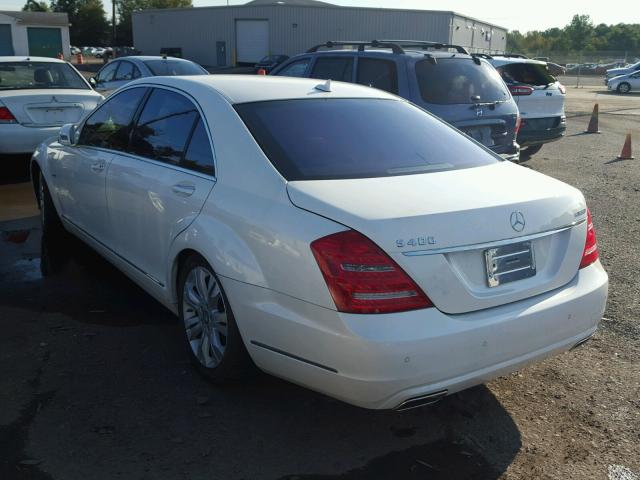 WDDNG9FB6AA295802 - 2010 MERCEDES-BENZ S 400 WHITE photo 3