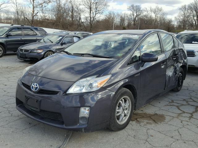 JTDKN3DU8A0140775 - 2010 TOYOTA PRIUS GRAY photo 2