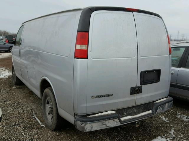 1GCHG35C581169861 - 2008 CHEVROLET EXPRESS G3 SILVER photo 3