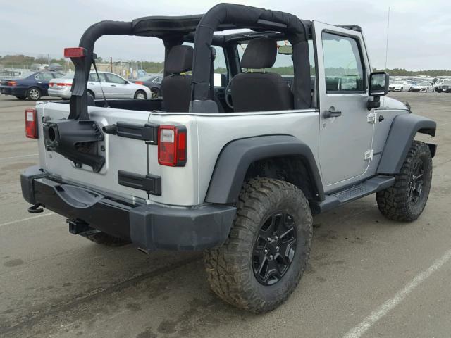1C4AJWAG7FL660446 - 2015 JEEP WRANGLER S 银色 照片 4