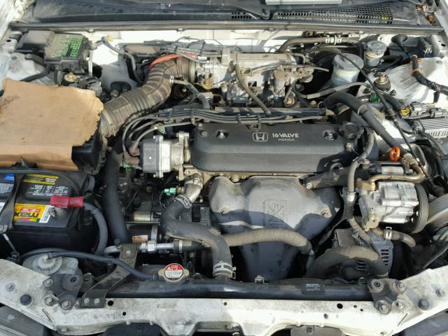 1HGCB7555PA171983 - 1993 HONDA ACCORD LX WHITE photo 7