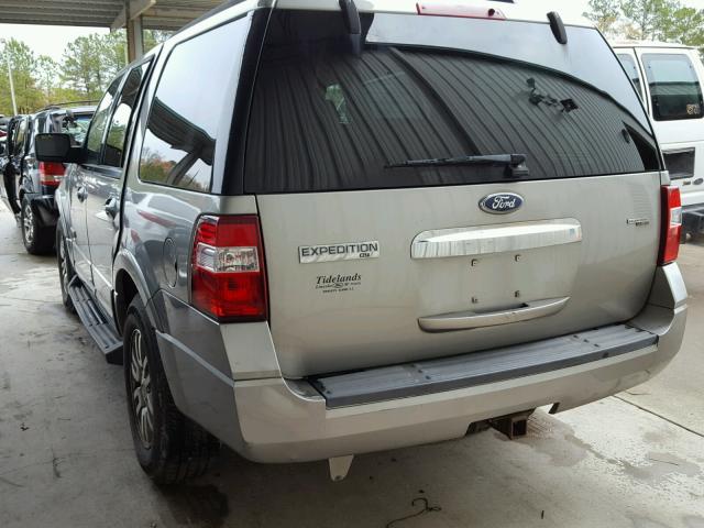 1FMFU15588LA18096 - 2008 FORD EXPEDITION SILVER photo 3