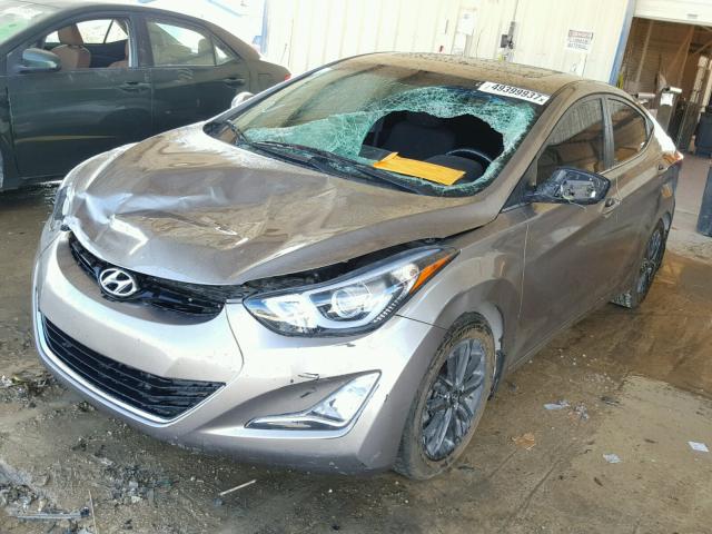 5NPDH4AEXFH594846 - 2015 HYUNDAI ELANTRA SE BROWN photo 2