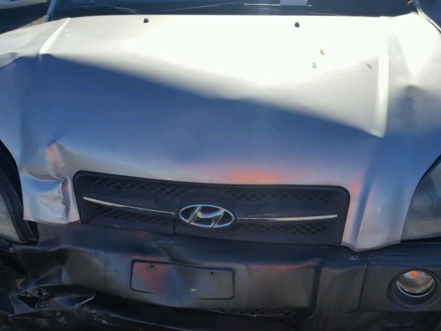 KM8JN12D75U086592 - 2005 HYUNDAI TUCSON GLS SILVER photo 7