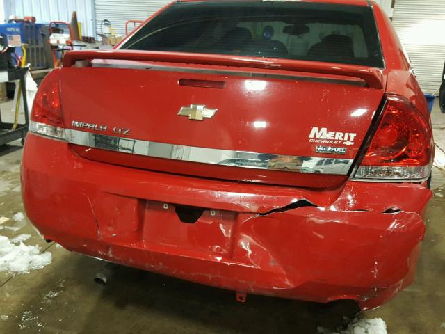 2G1WU583189286204 - 2008 CHEVROLET IMPALA LTZ RED photo 9