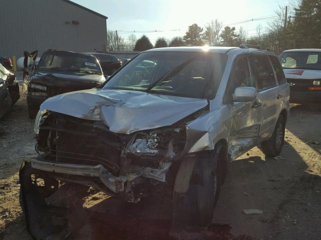 2HKYF18435H506592 - 2005 HONDA PILOT EX SILVER photo 2