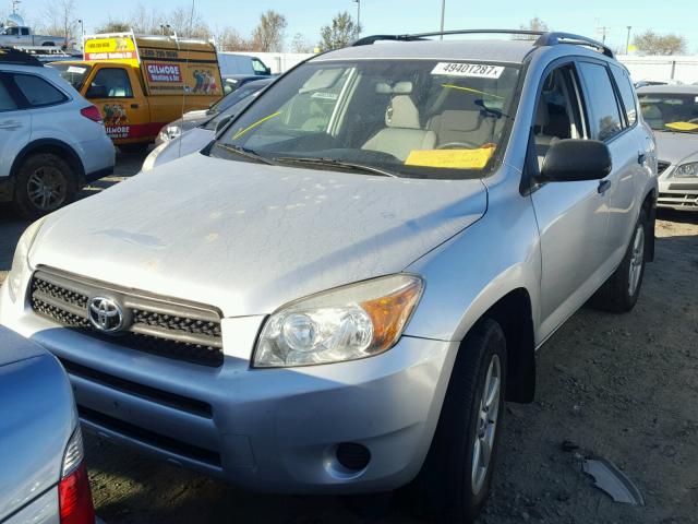 JTMBD33V685183733 - 2008 TOYOTA RAV4 SILVER photo 2