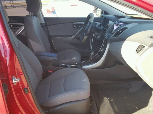 KMHDH4AE6GU542827 - 2016 HYUNDAI ELANTRA SE RED photo 5