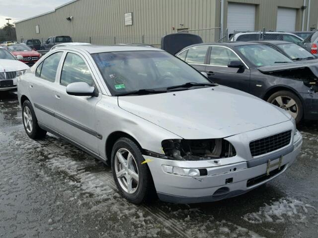 YV1RS61R522097604 - 2002 VOLVO S60 SILVER photo 1