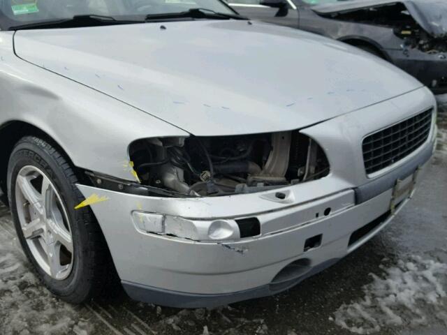 YV1RS61R522097604 - 2002 VOLVO S60 SILVER photo 9