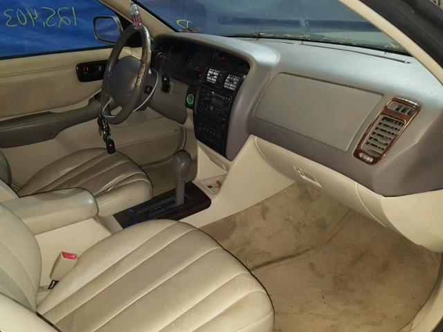 4T1BF18B0WU258910 - 1998 TOYOTA AVALON XL TAN photo 5