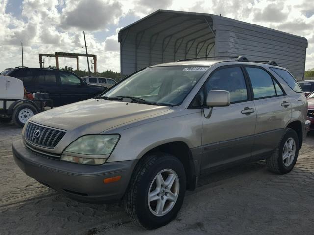 JTJGF10U620145260 - 2002 LEXUS RX 300 GOLD photo 2