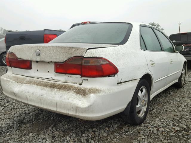 1HGCG5655WA144706 - 1998 HONDA ACCORD EX WHITE photo 4