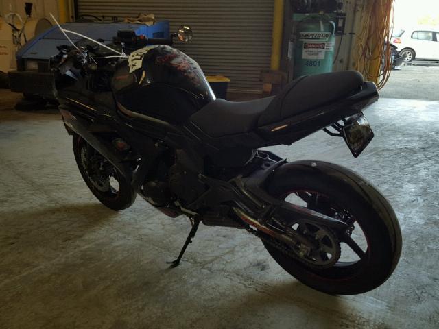 JKAEXEE15CDA06404 - 2012 KAWASAKI EX650 EC BLACK photo 3