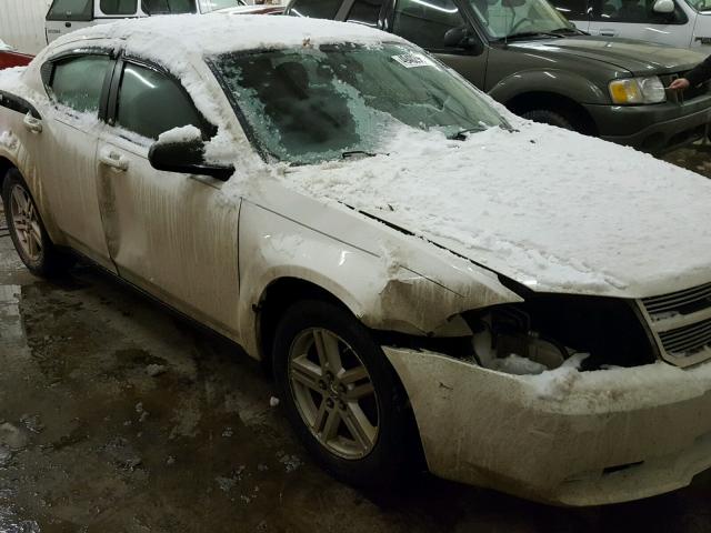 1B3LC46KX8N650524 - 2008 DODGE AVENGER SE WHITE photo 4